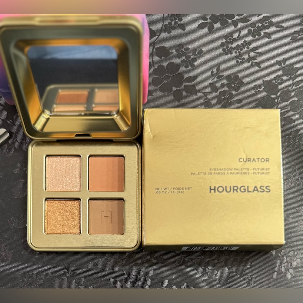 Hourglass Curator Eyeshadow Palette in Shade Futurist
